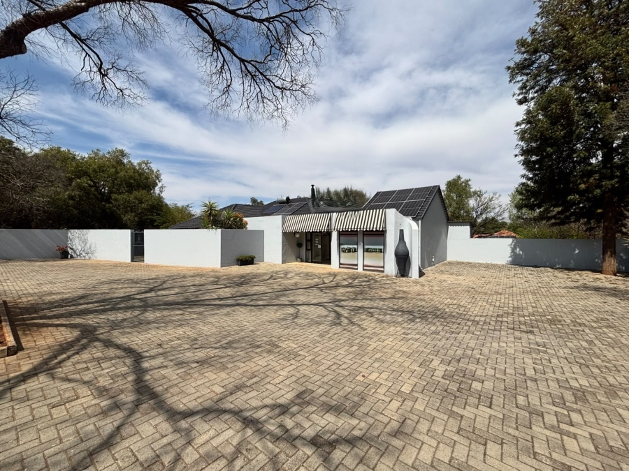 Commercial Property for Sale in Wilkoppies North West